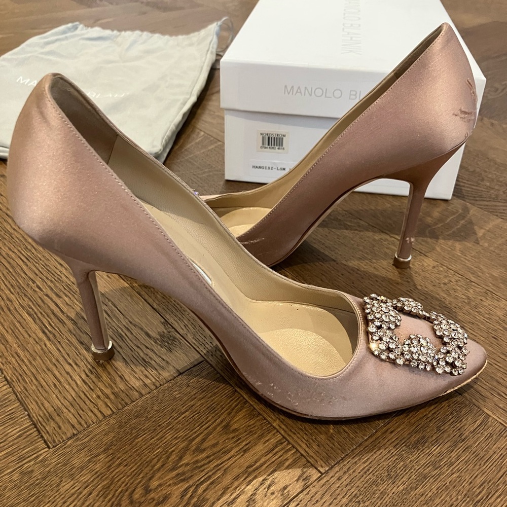Manolo Blahnik Hangisi Flesh Satin Embellished Heels - Picture 4 of 4